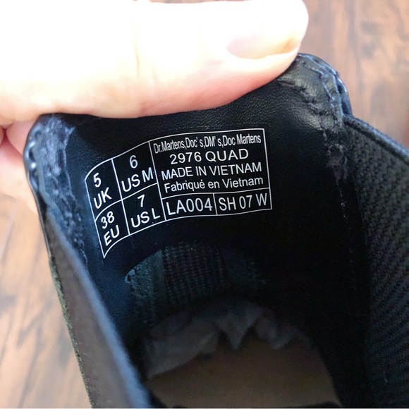 SOLD Dr Martens • 2976 Chelsea Boot Quad platform black smooth leather chunky - Picture 8 of 14